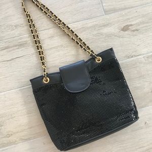 Black shiny Comico purse!